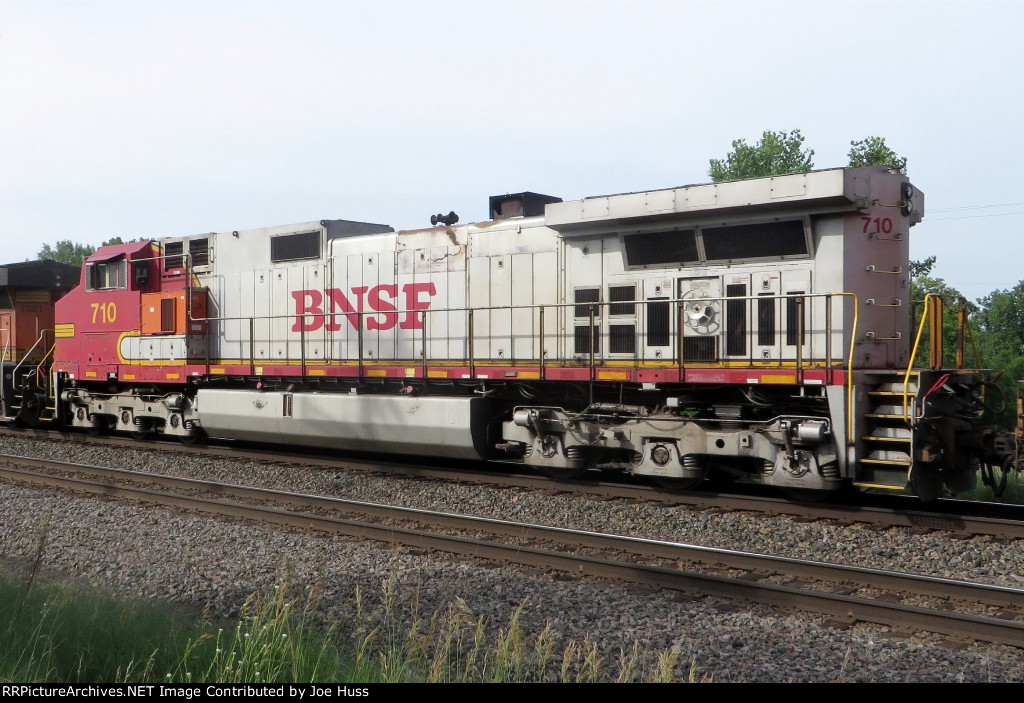 BNSF 710